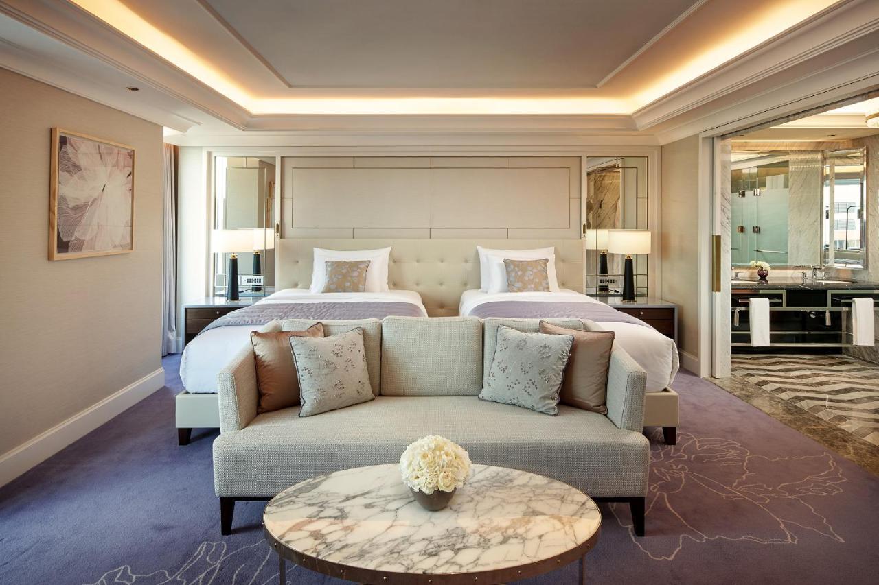 Lotte Hotel Seoul Executive Tower Zewnętrze zdjęcie A suite at the hotel