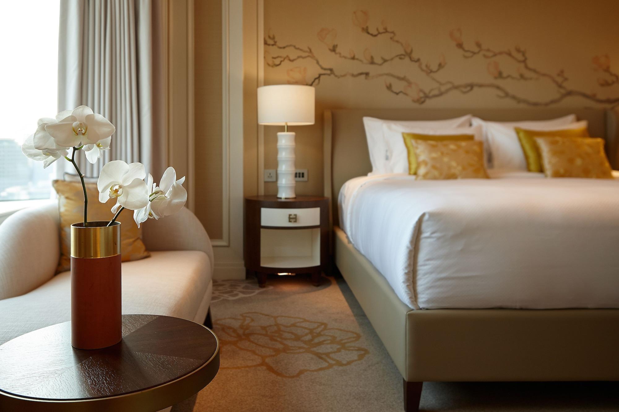 Lotte Hotel Seoul Executive Tower Zewnętrze zdjęcie A bedroom at the hotel