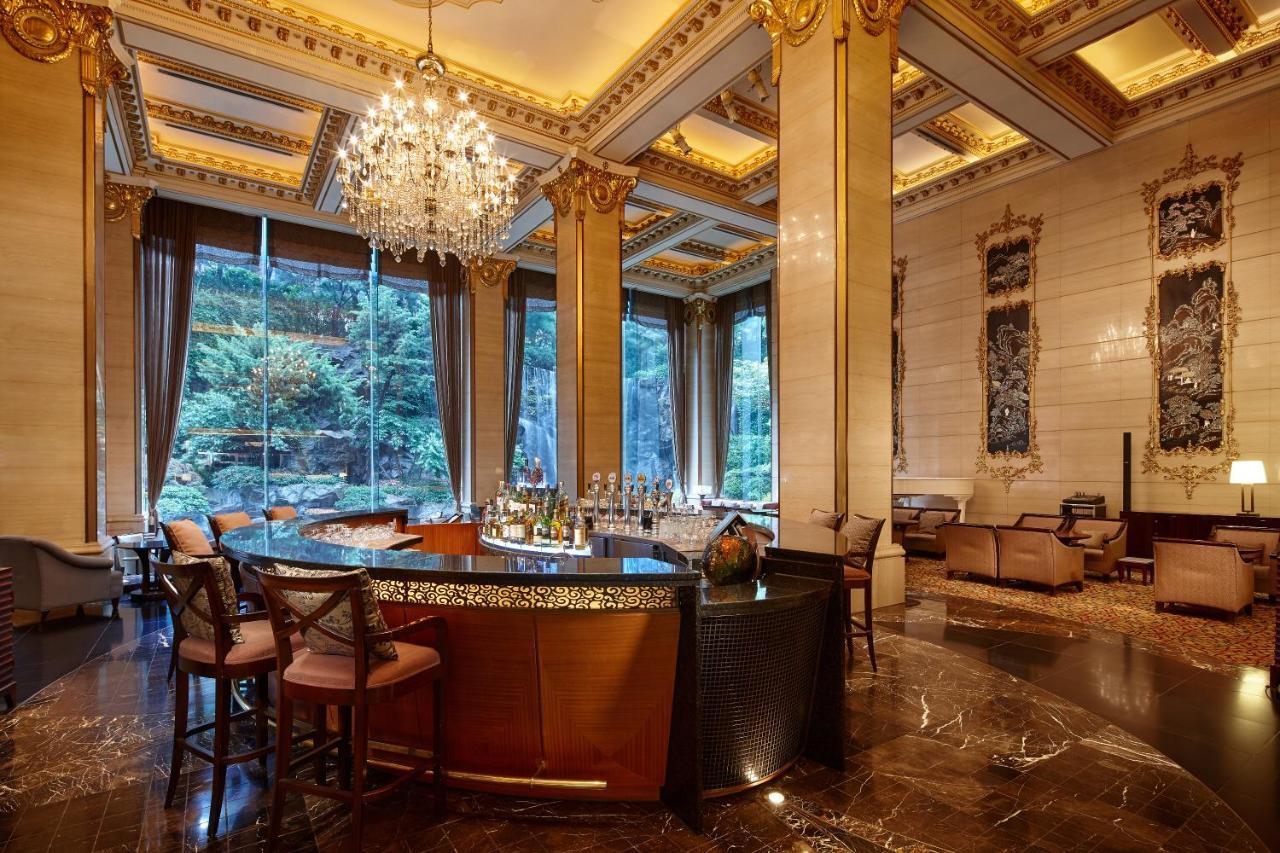 Lotte Hotel Seoul Executive Tower Zewnętrze zdjęcie The bar at the Imperial Bar